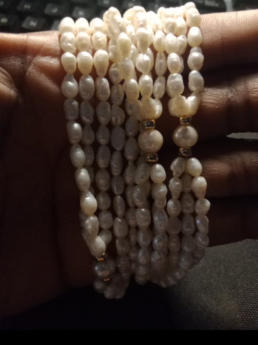 14 Kt Elegant Freshwater Pearl necklace